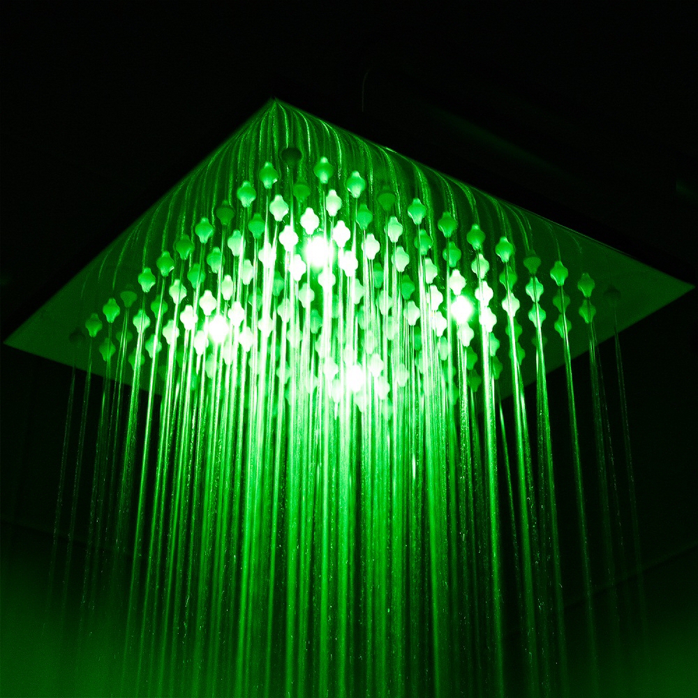 Soffione Doccia LED Orientabile Quadrato in Acciaio Inox di 200mm