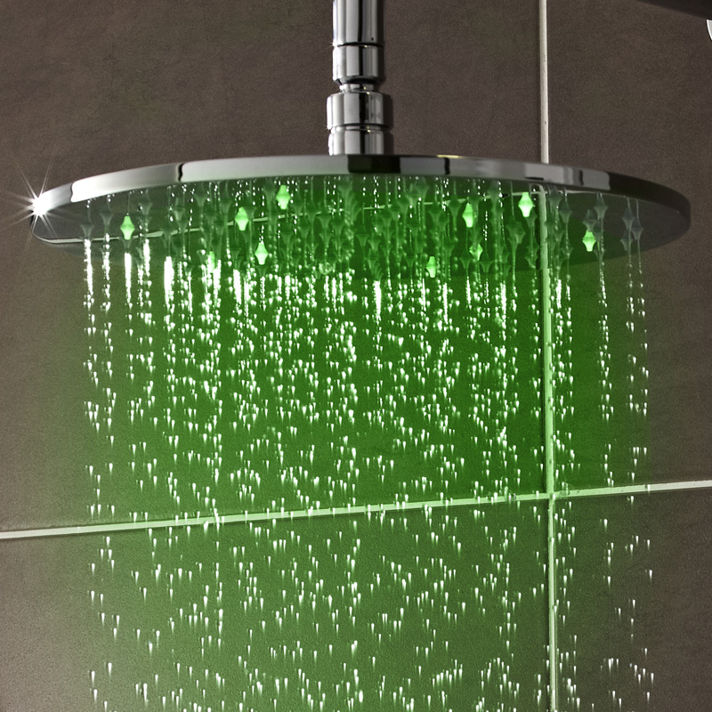 Soffione Doccia LED Orientabile Tondo in Acciaio Inox di 200mm