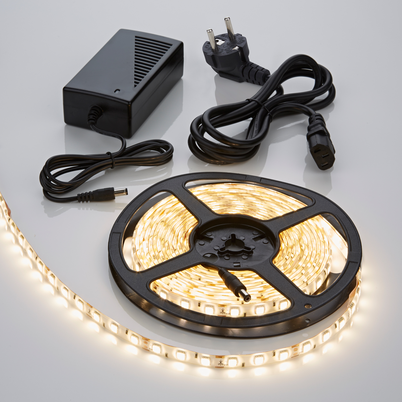 Biard Strisce LED 5 metri con Trasformatore 300 LED Colore Bianco Caldo