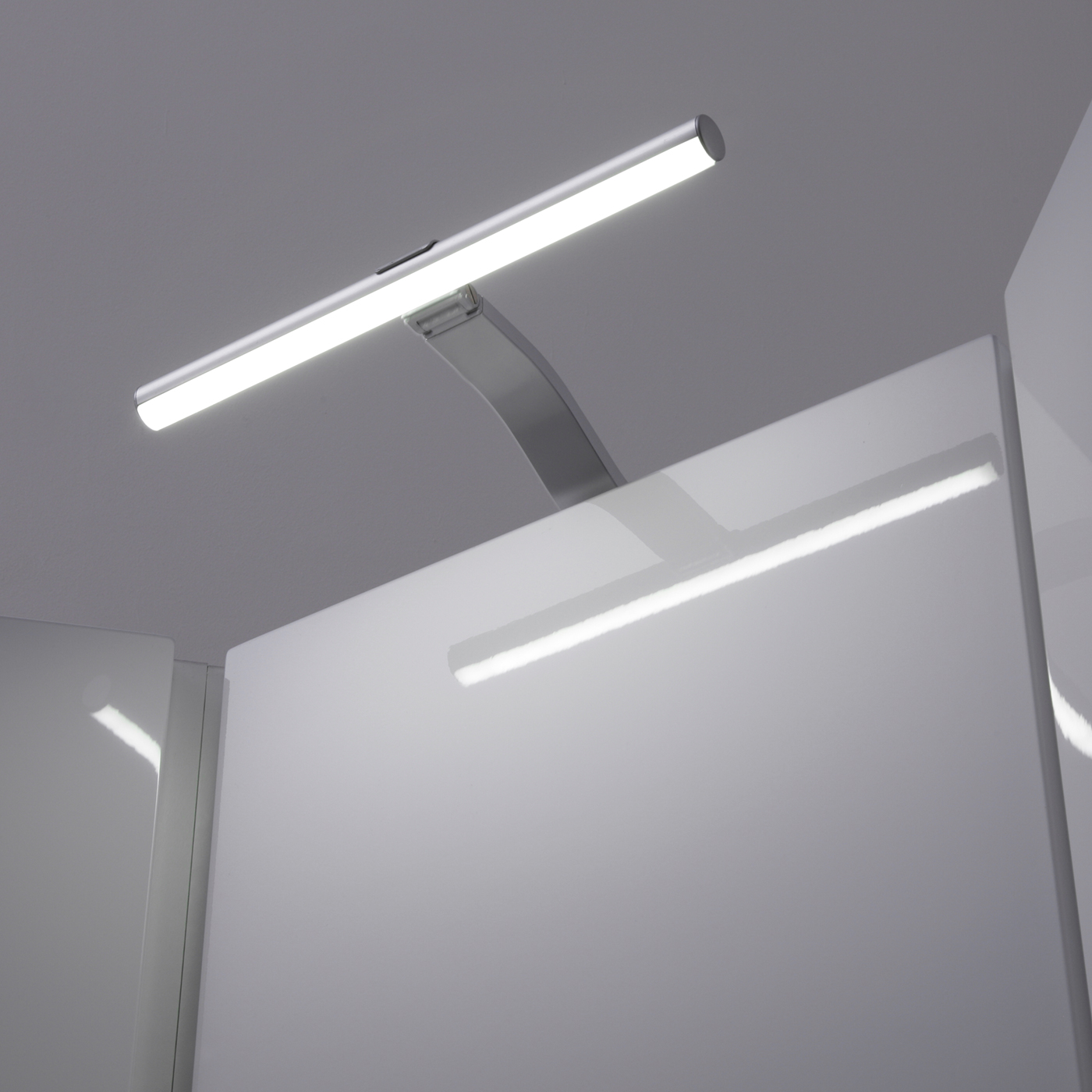 Biard Illuminazione LED Sopra Armadietto con Lampada Circolare 3,5 W e Trasformatore