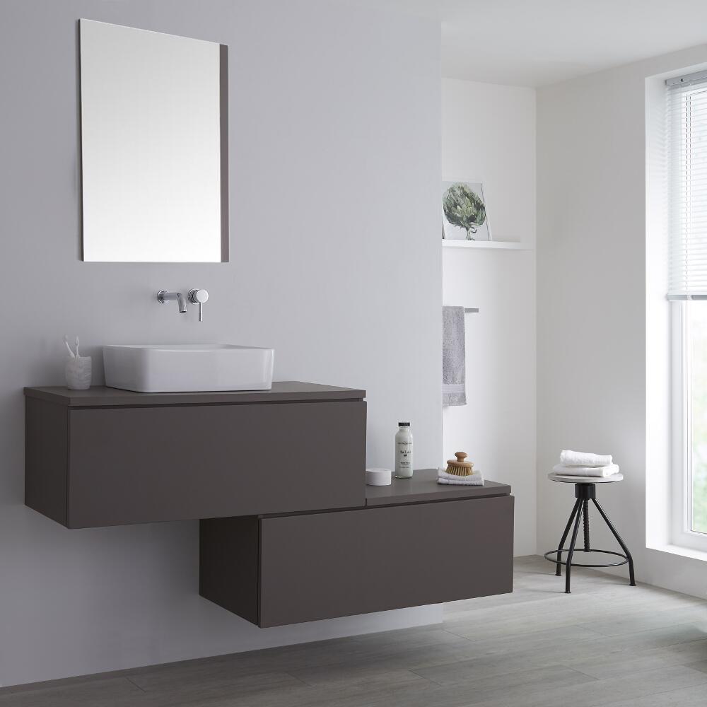 Mobile Base Sottolavabo Sospeso Colore Grigio Opaco con Design Ortogonale 1600mm con Top di Colore Grigio Opaco e Lavabo da Appoggio con Opzione LED e Lavabo Rettangolare – Newington