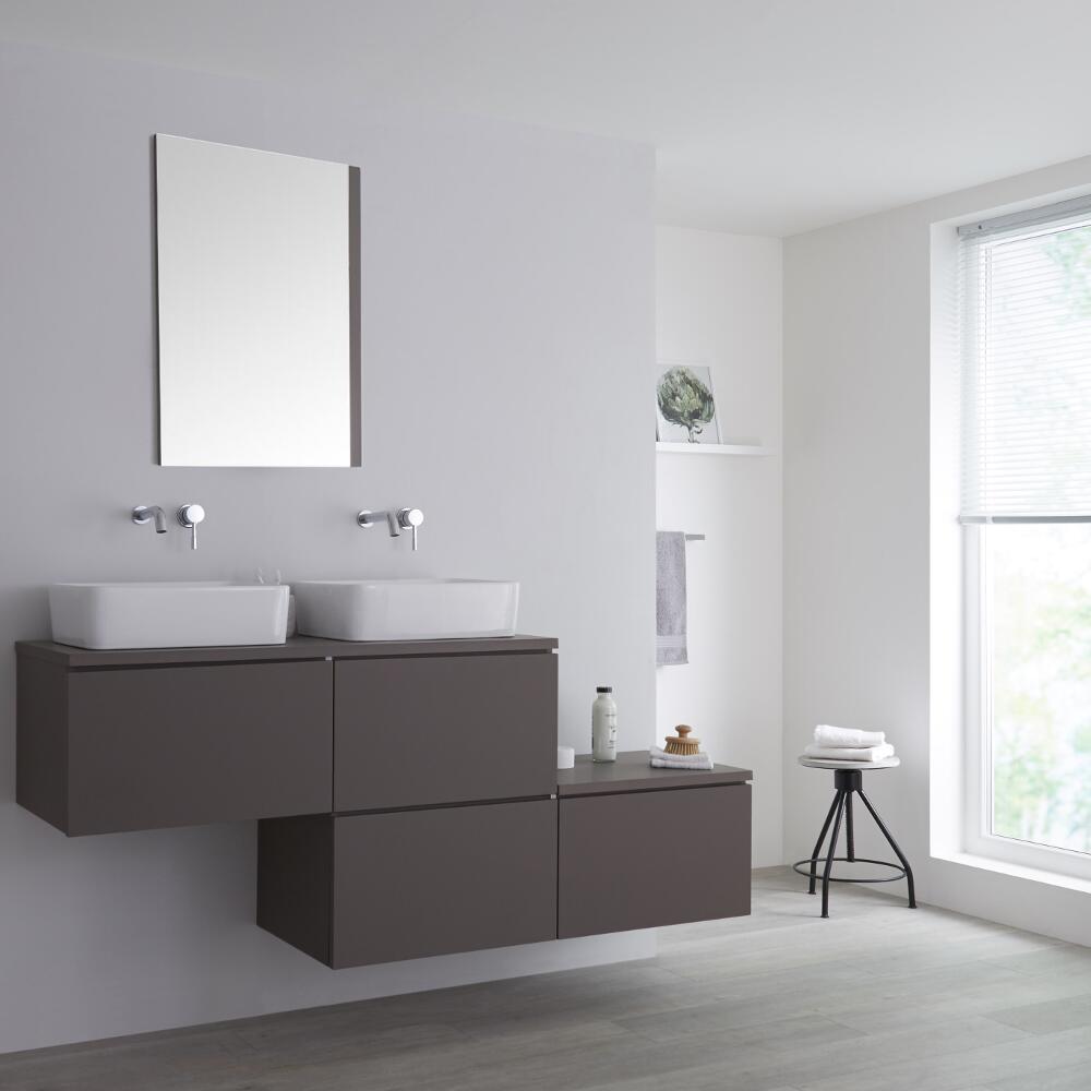 Mobile Base Sottolavabo Sospeso Colore Grigio Opaco con Design Ortogonale 1800mm con Top Grigio e Lavabo da Appoggio con Opzione LED con 2 Lavabi Rettangolari – Newington