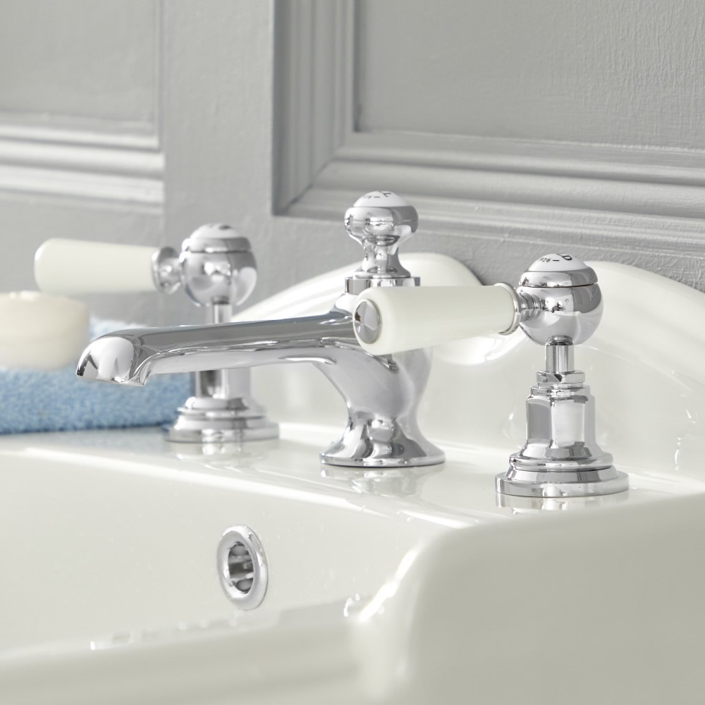 Rubinetto Miscelatore Lavabo a 3 Fori Design Tradizionale Finitura Cromata e Bianca con Maniglie a Leva - Elizabeth