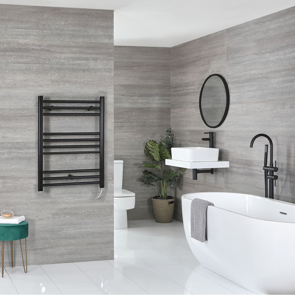 colore nero Termosifone scaldasalviette soluzione elegante per il bagno larghezza: 600 mm companyblue 