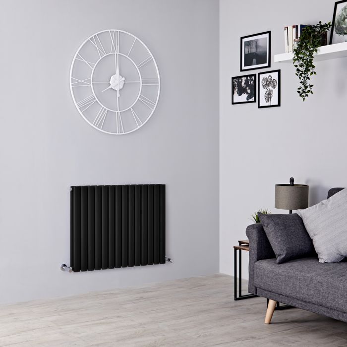 Radiatore Design Orizzontale Nero Opaco Disponibile in Diverse Misure - Revive