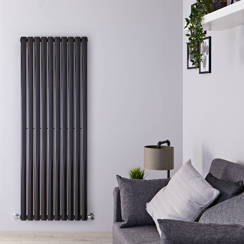 Radiatore di Design Verticale - Nero Lucido - 1600mm x 590mm x 55mm - 1402 Watt - Revive