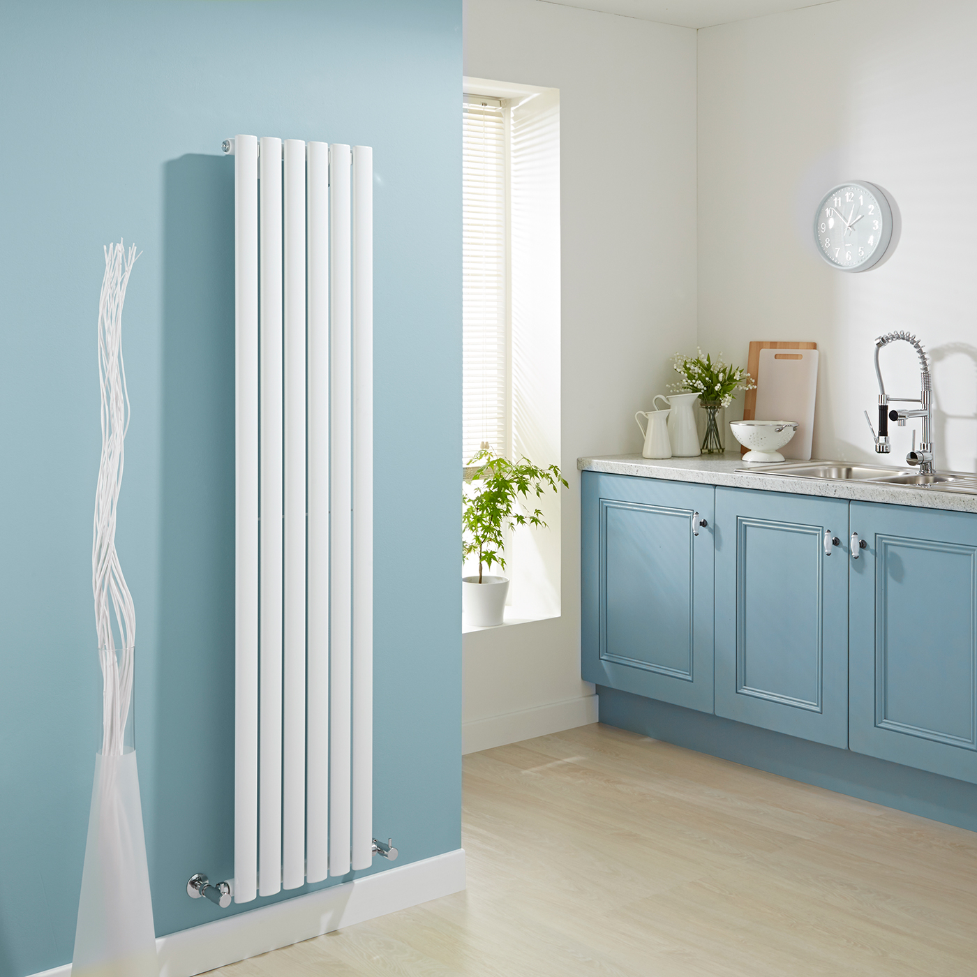Radiatore di Design Verticale- Disponibile in Diverse Misure e Finiture - Revive