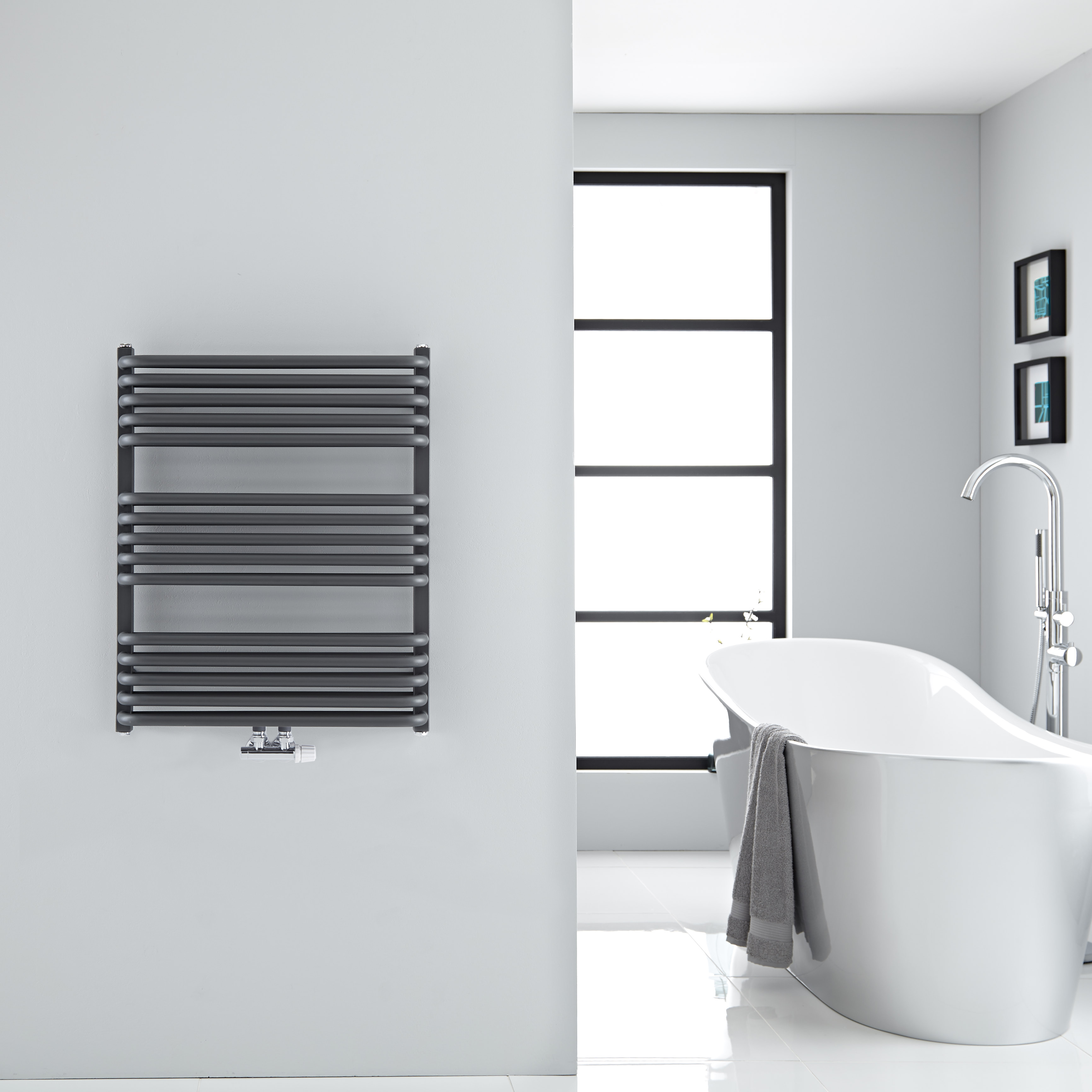 Scaldasalviette - Curvo - Antracite - 735mm x 600mm - 896 Watt - Arch