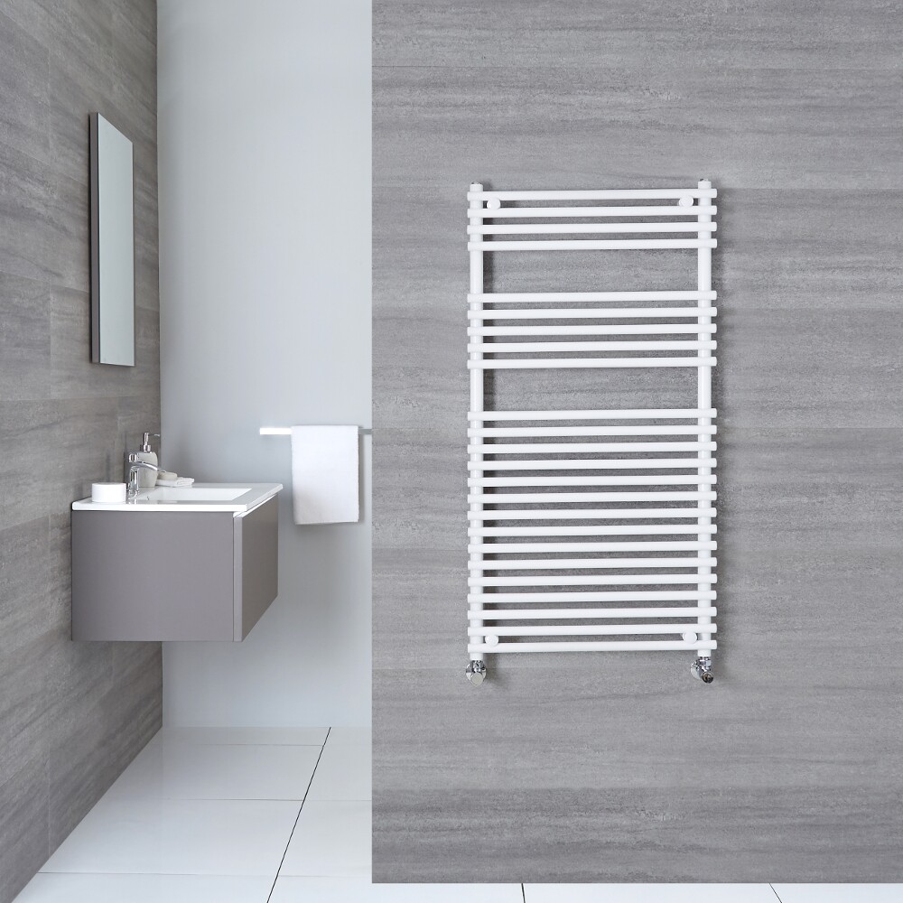 Radiatore Scaldasalviette Piatto - Bianco - 1150mm x 450mm x 70mm - 698 Watt - Ischia