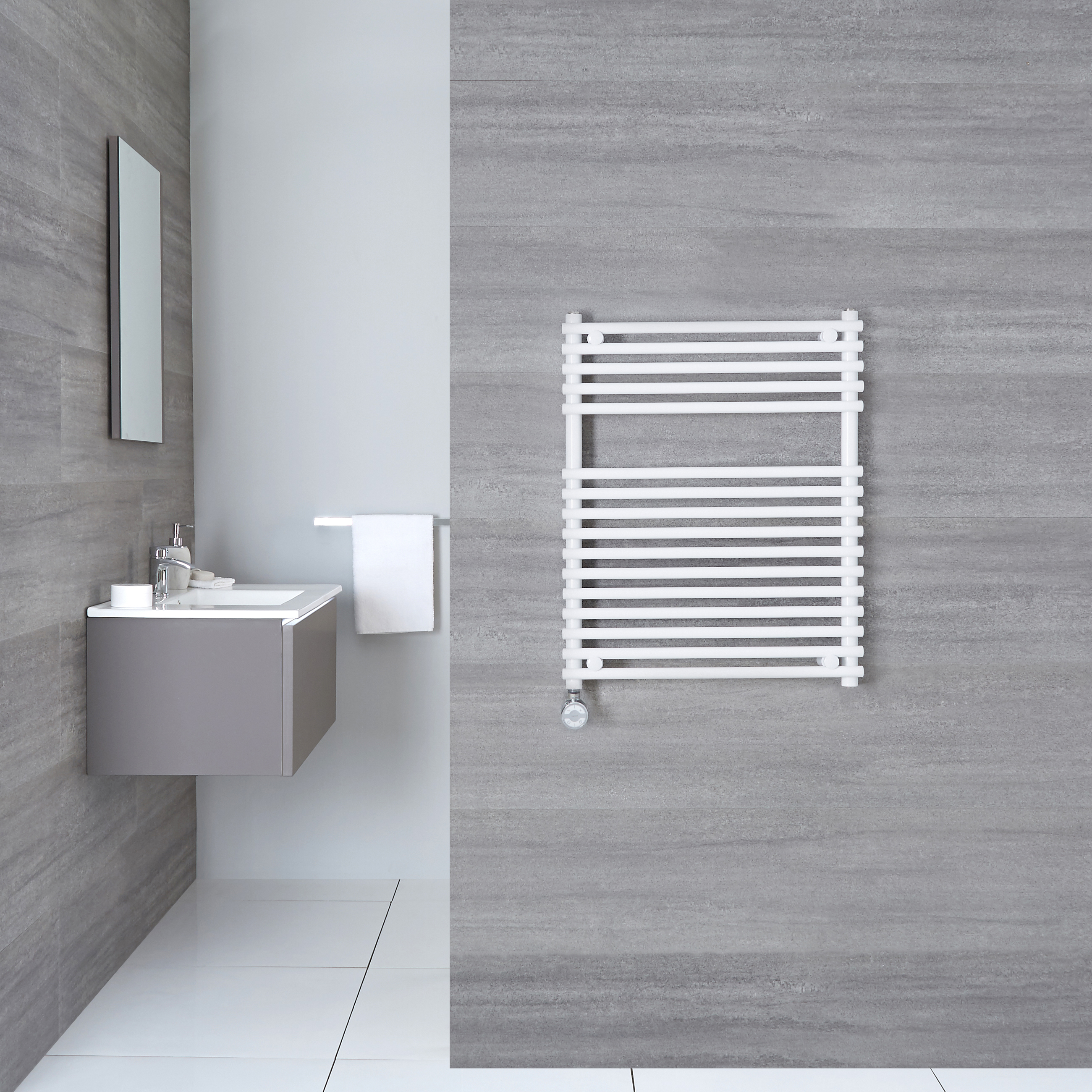 Radiatore Scaldasalviette Elettrico Piatto - Bianco - 750mm x 600mm x 84mm - Ischia