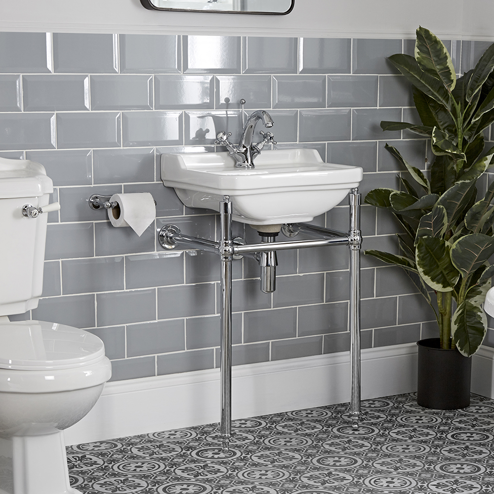 Consolle con Lavabo in Ceramica Bianca e Struttura Tradizionale in Ottone Cromato 500mm Monoforo - Richmond