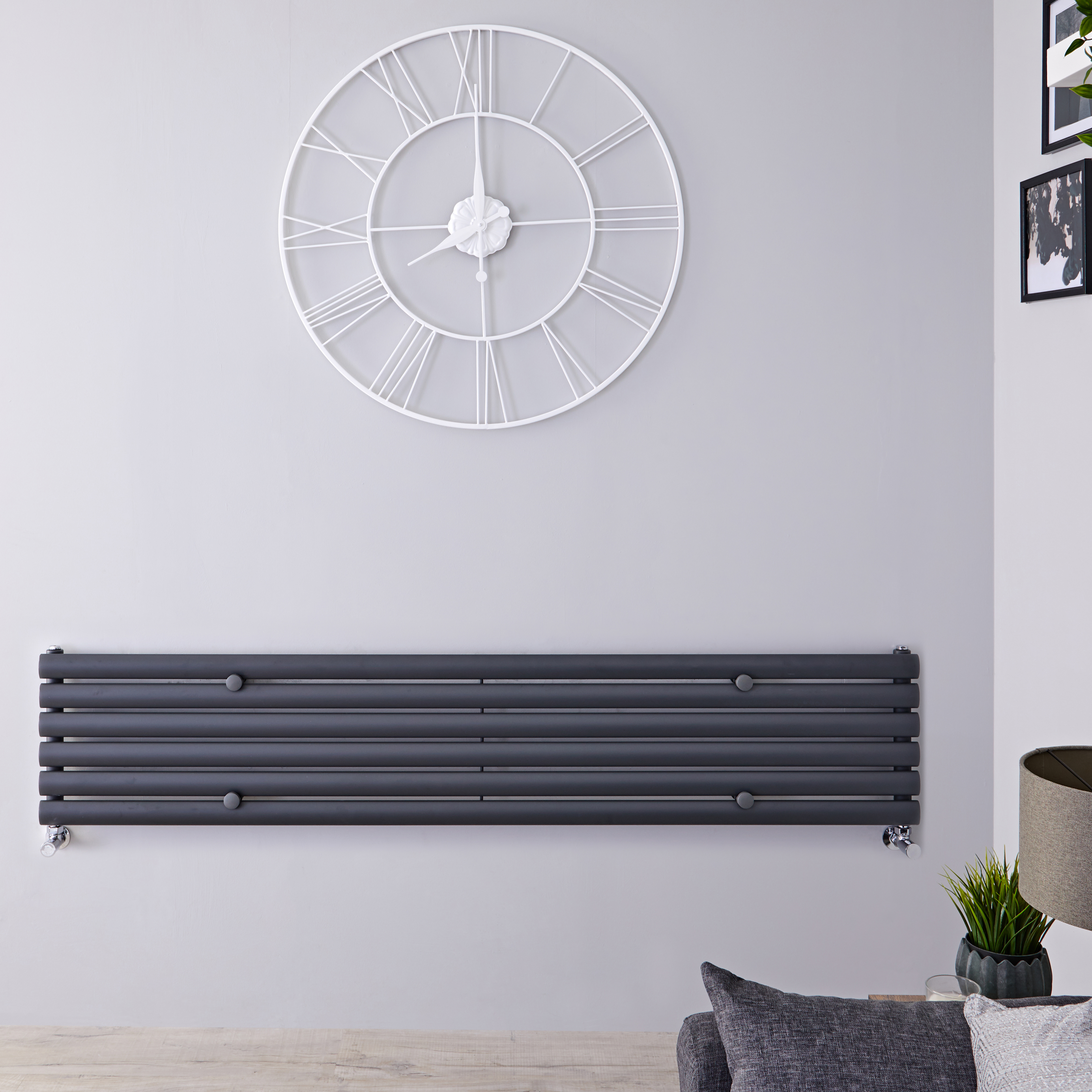 Radiatore di Design Orizzontale - Antracite - 354mm x 1780mm x 56mm - 888 Watt - Revive