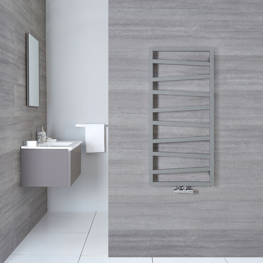 Scaldasalviette di Design Verticale con Attacco Centrale - Argento - 1070mm x 500mm x 30mm - 514 Watt - Torun