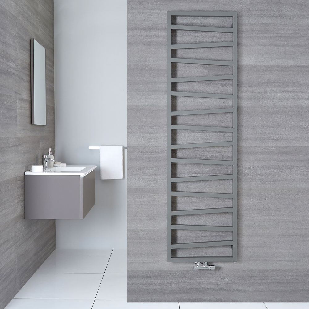 Scaldasalviette di Design Verticale con Attacco Centrale - Argento - 1780mm x 500mm x 30mm - 794 Watt - Torun