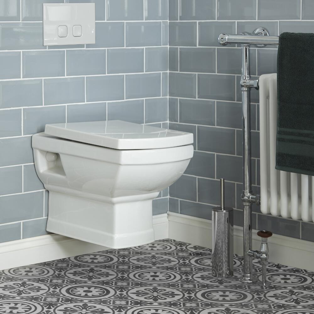 Sanitario Tradizionale Quadrato Bianco in Ceramica Bianca Completo di Copriwater - Chester